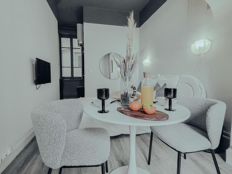 Suite Opium Лион Экстерьер фото