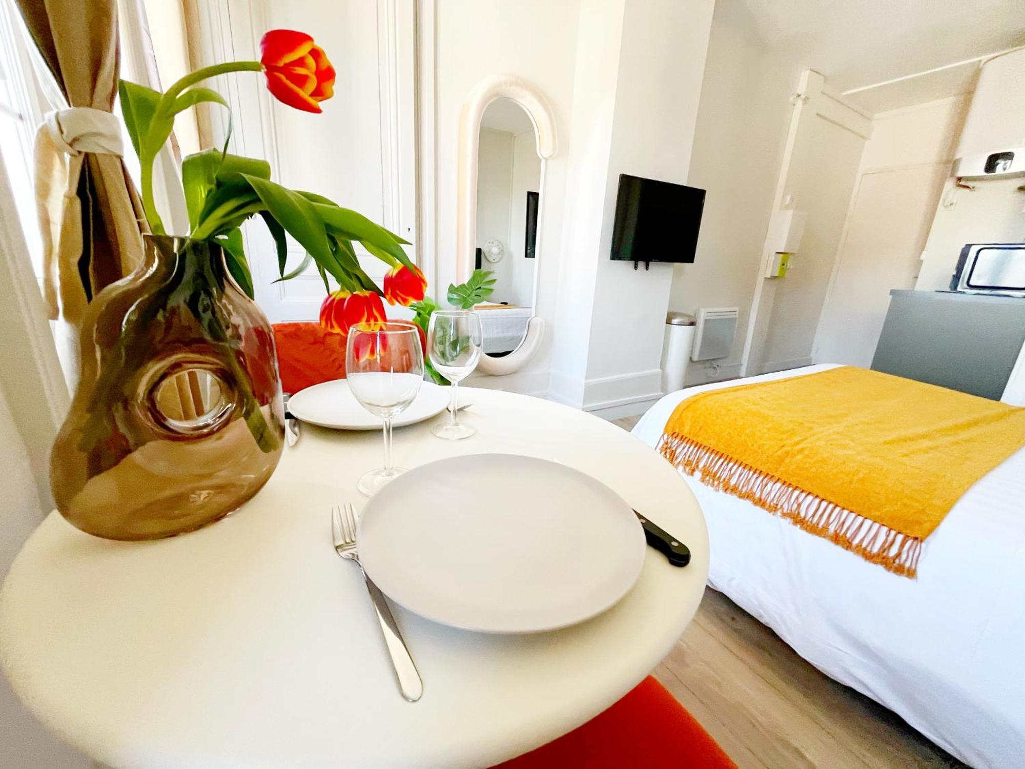 Suite Opium Лион Экстерьер фото