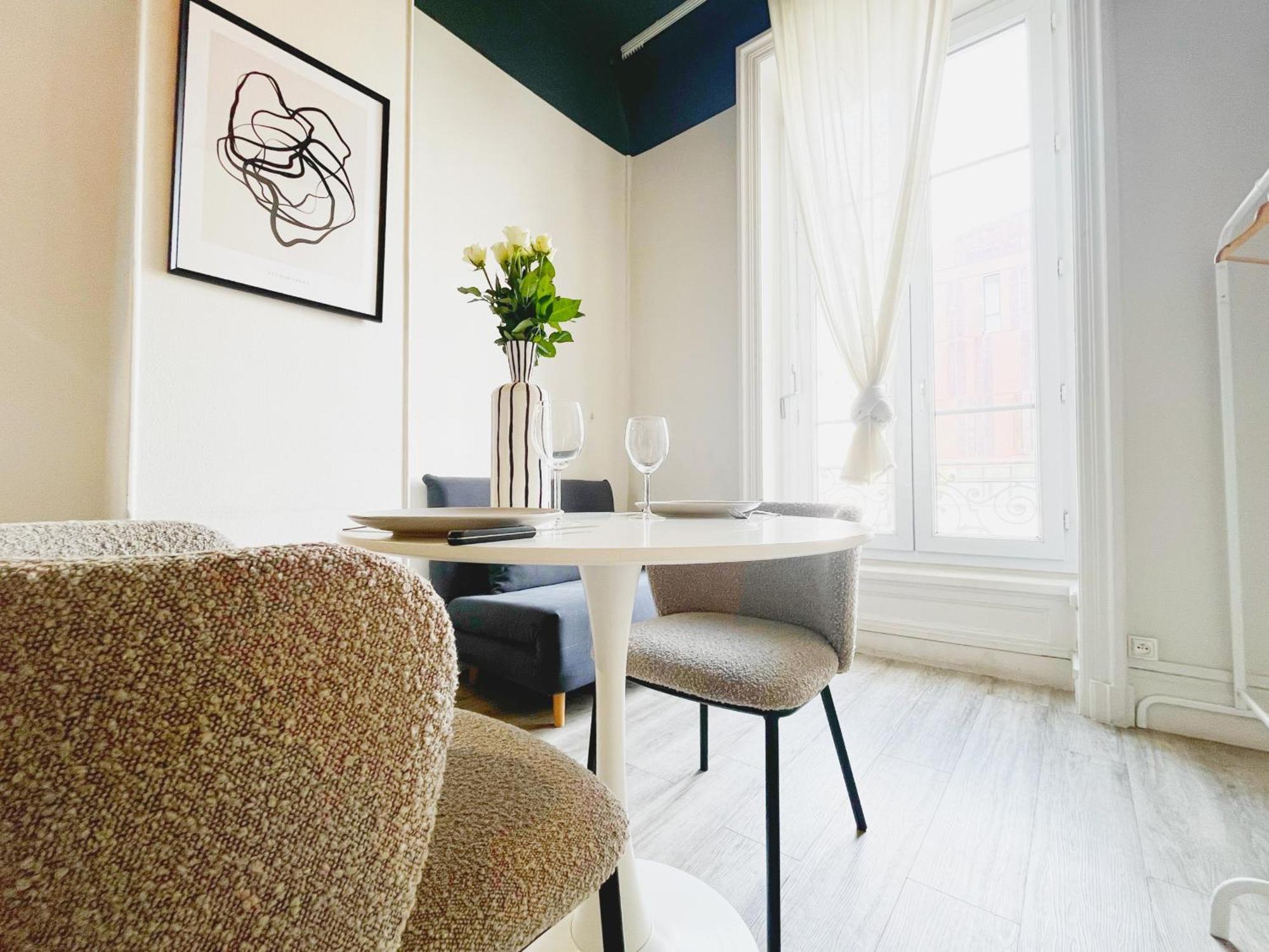 Suite Opium Лион Экстерьер фото